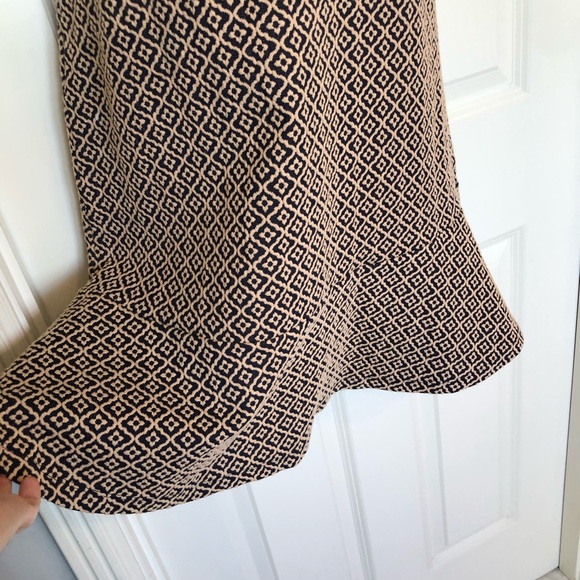 Ann Taylor Loft navy/tan fit and flair drop waist short sleeve dress size 6 - Picture 4 of 14